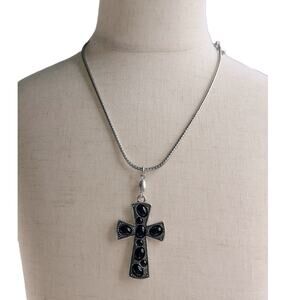 Halle Joy trusting cross silver rope chain necklace new